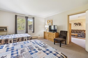 1 chambre, fer et planche à repasser, Wi-Fi, literie fournie