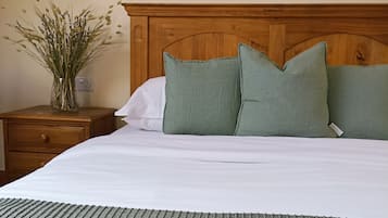 Double Room | Premium bedding, individually decorated, individually furnished, desk