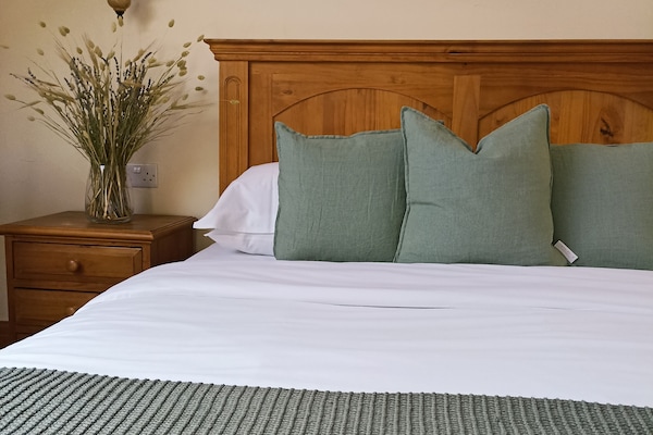 Double Room | Premium bedding, individually decorated, individually furnished, desk