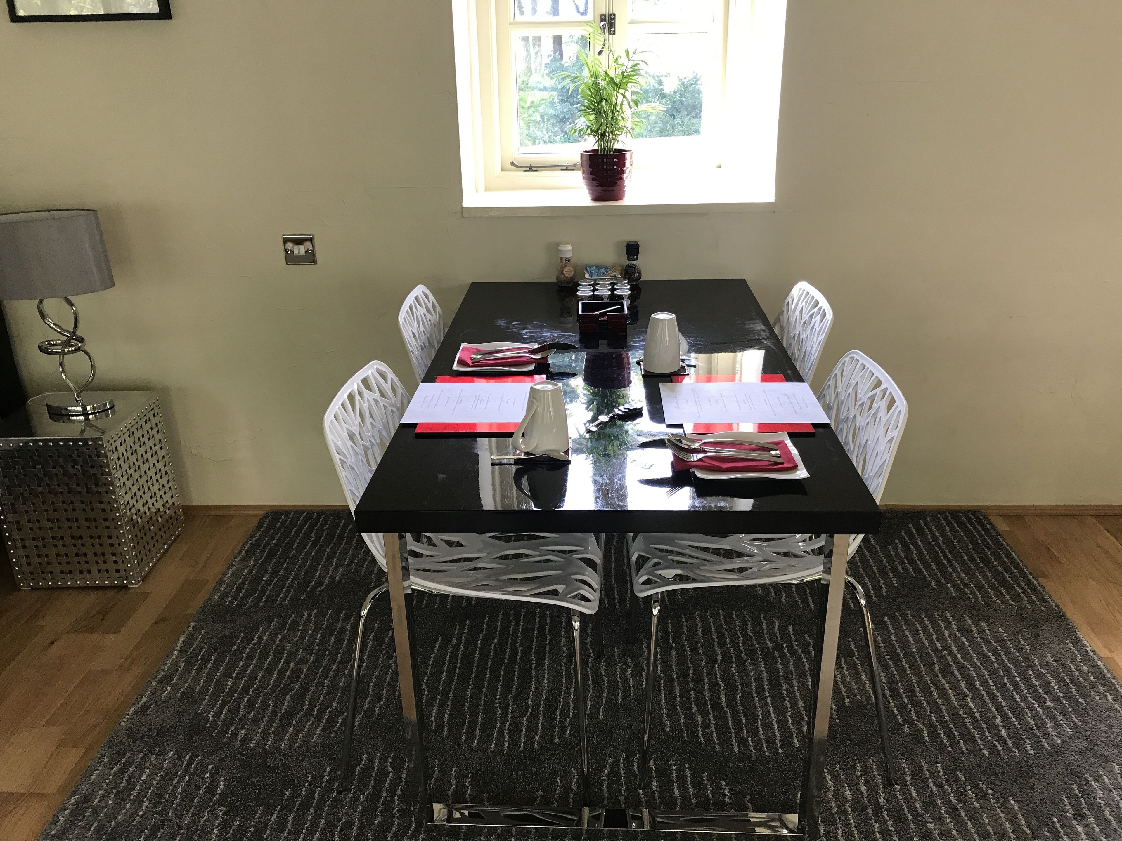 Photo - Hemples Lodge