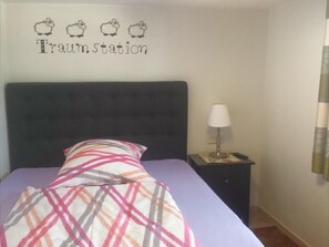 1 bedroom, WiFi, bed sheets - Farm holiday on the Birkenhof (Leitlitz)