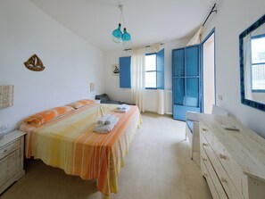 Suite (5) | 1 bedroom, premium bedding, down duvets, memory-foam beds