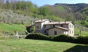 Exterior - Le Chianine dei Tognoli (Fivizzano)