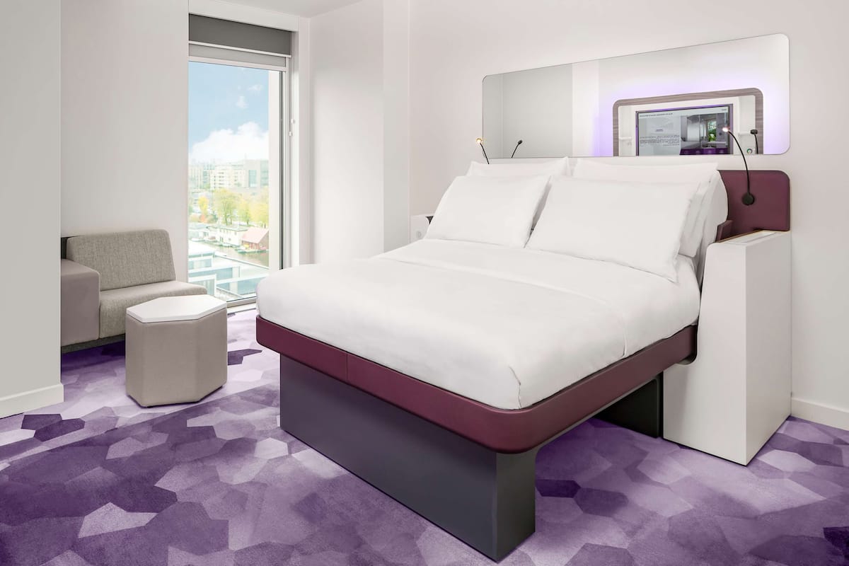 First Class Room | Allergikerbettwaren, Minibar, Zimmersafe, Schreibtisch