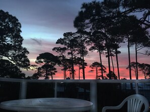 Outdoor dining - Pet Friendly, Community Pool (Cape San Blas)