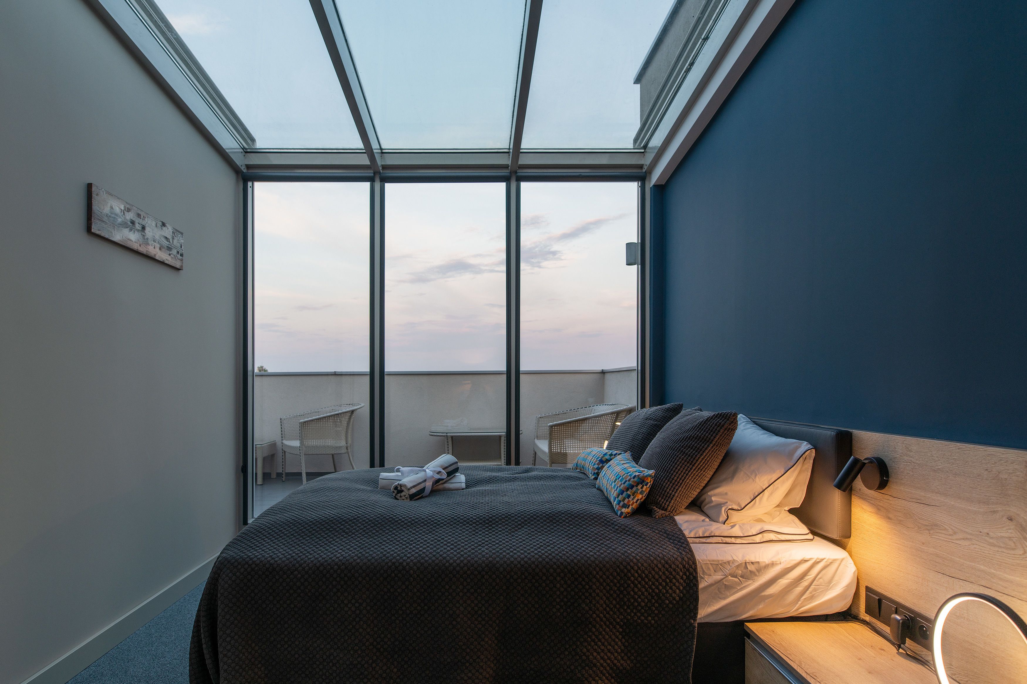 Penthouse, Sea View | Cots/infant beds, free WiFi, bed sheets