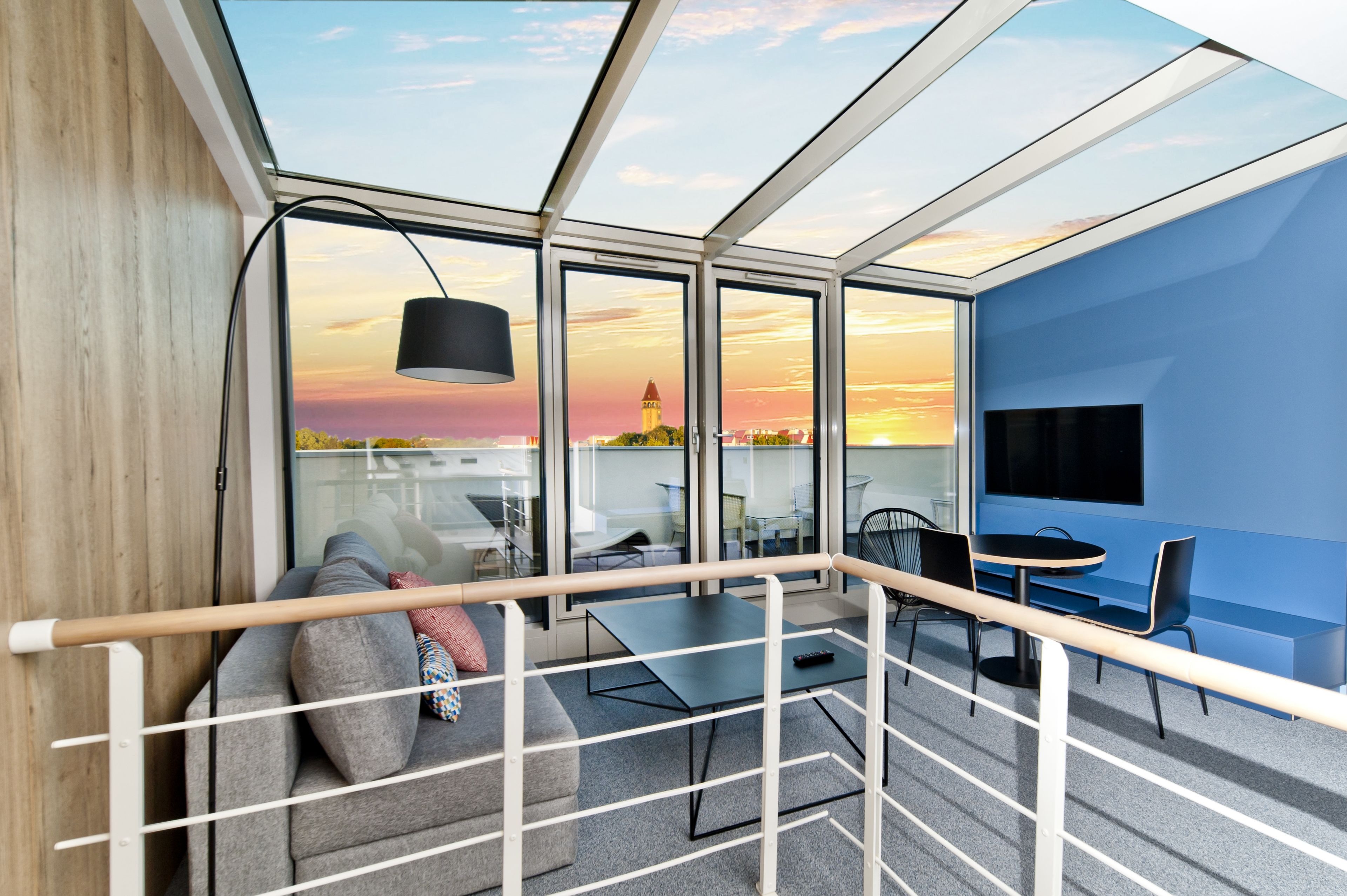 Penthouse, Sea View | Living room | Flat-screen TV