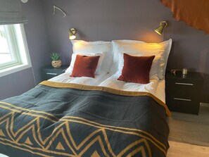 Family Room, 2 Bedrooms