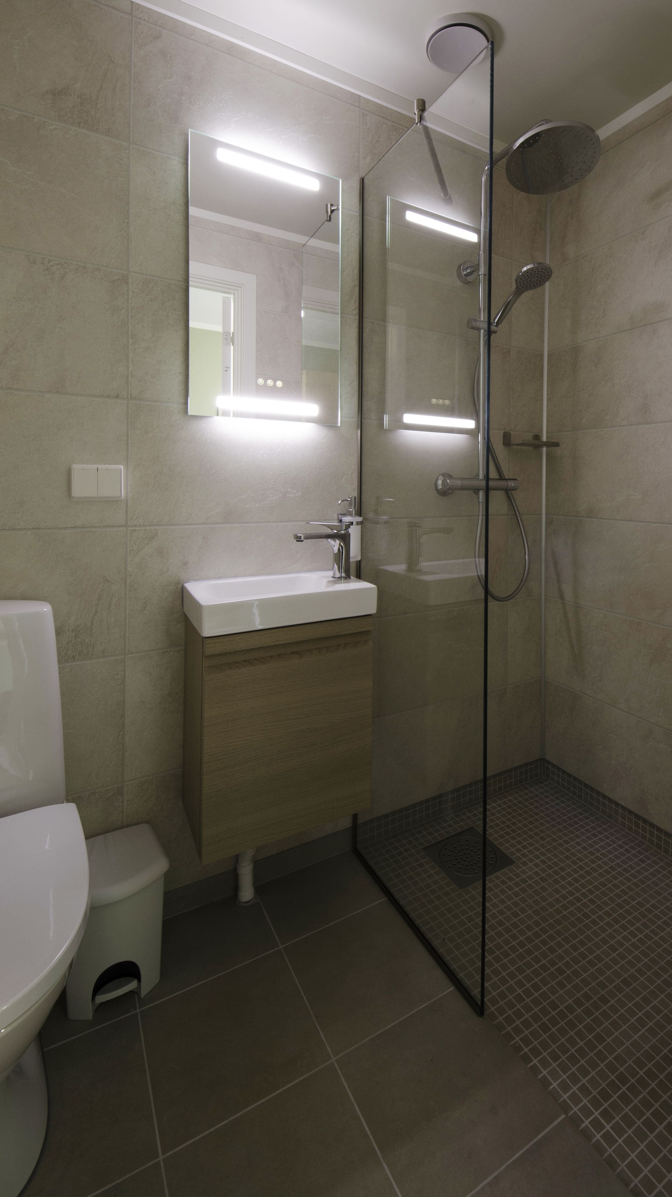 towels, soap, toilet paper