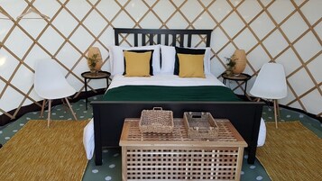 Barraca com design assinado (Yurt Falcon) | Roupas de cama premium, individualmente decorados