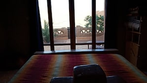 غرفة مزدوجة | أسرّة أطفال/رضّع (مجانًا) وواي فاي مجانًا وملاءات أسرّة