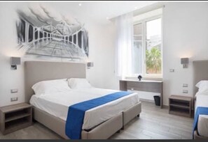 Triple Room | Minibar, desk, soundproofing, iron/ironing board - Toledo one (Naples)