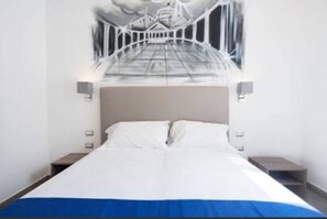 Quarto triplo | Frigobar, escrivaninha, quartos à prova de som