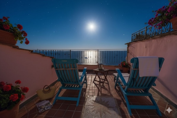 Apartment, 2 Bedrooms | Terrace/patio