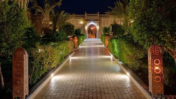المنطقة المحيطة بالمنشأة