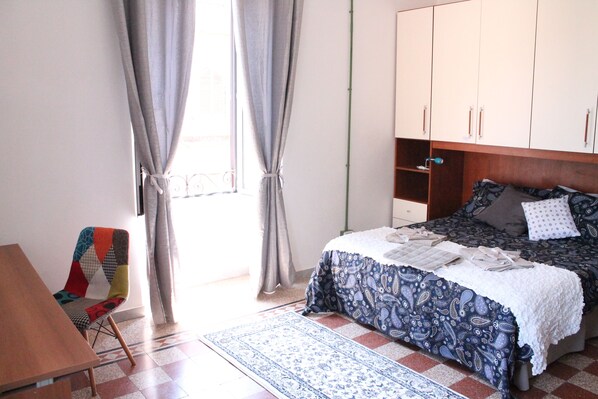 Individually furnished, desk, laptop workspace, soundproofing