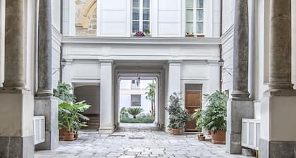 Palazzo Castrofilippo Apartment with 2 terraces by Wonderful Italy