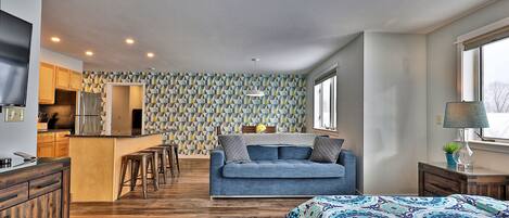 Televisión, chimenea, Netflix, reproductor de DVD