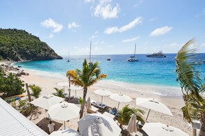 Private beach nearby, sun-loungers, beach umbrellas, beach towels - Fouquet's Saint-Barth (St. Barthelemy)