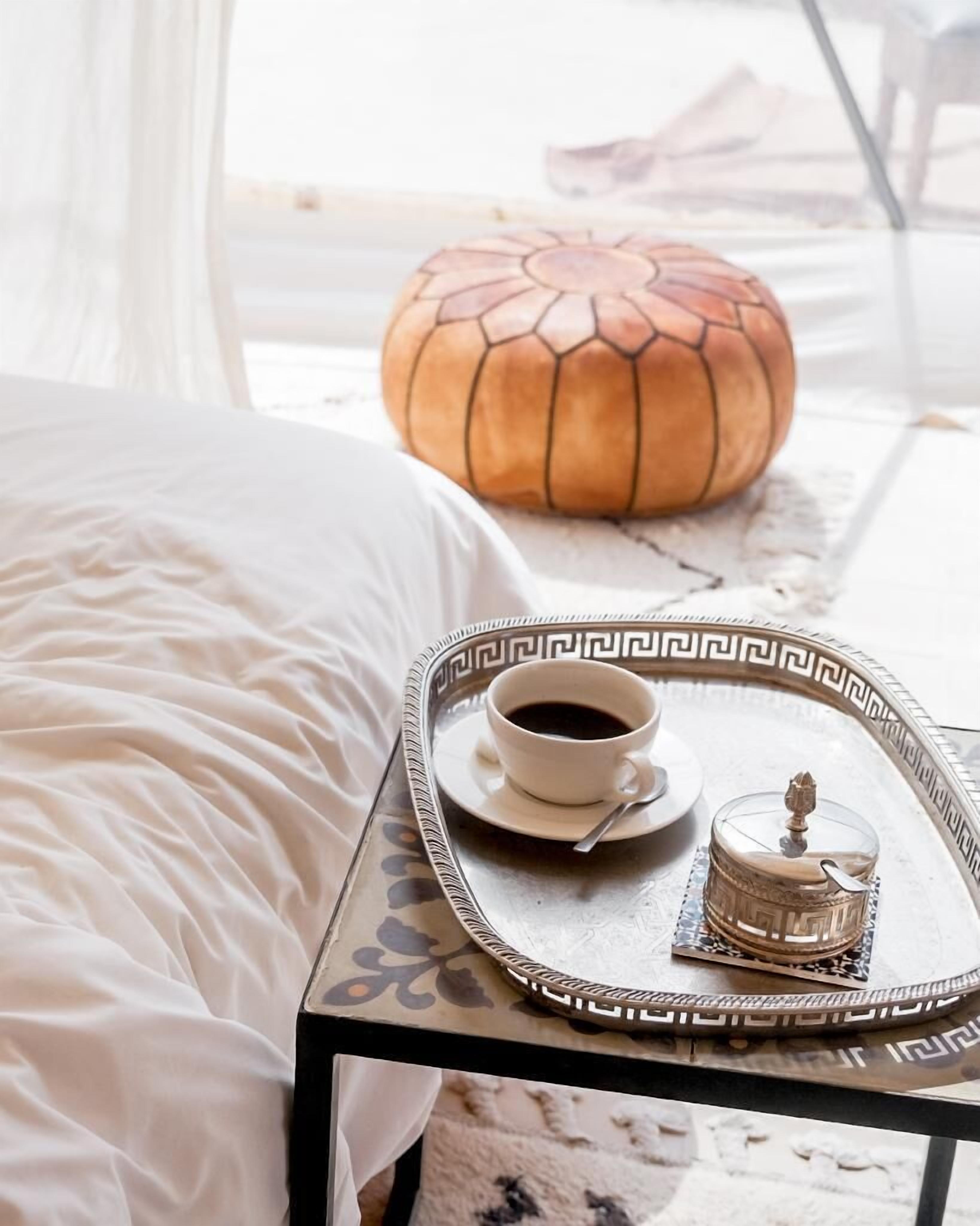 朝食、ランチ、ディナーに営業 (郷土料理)