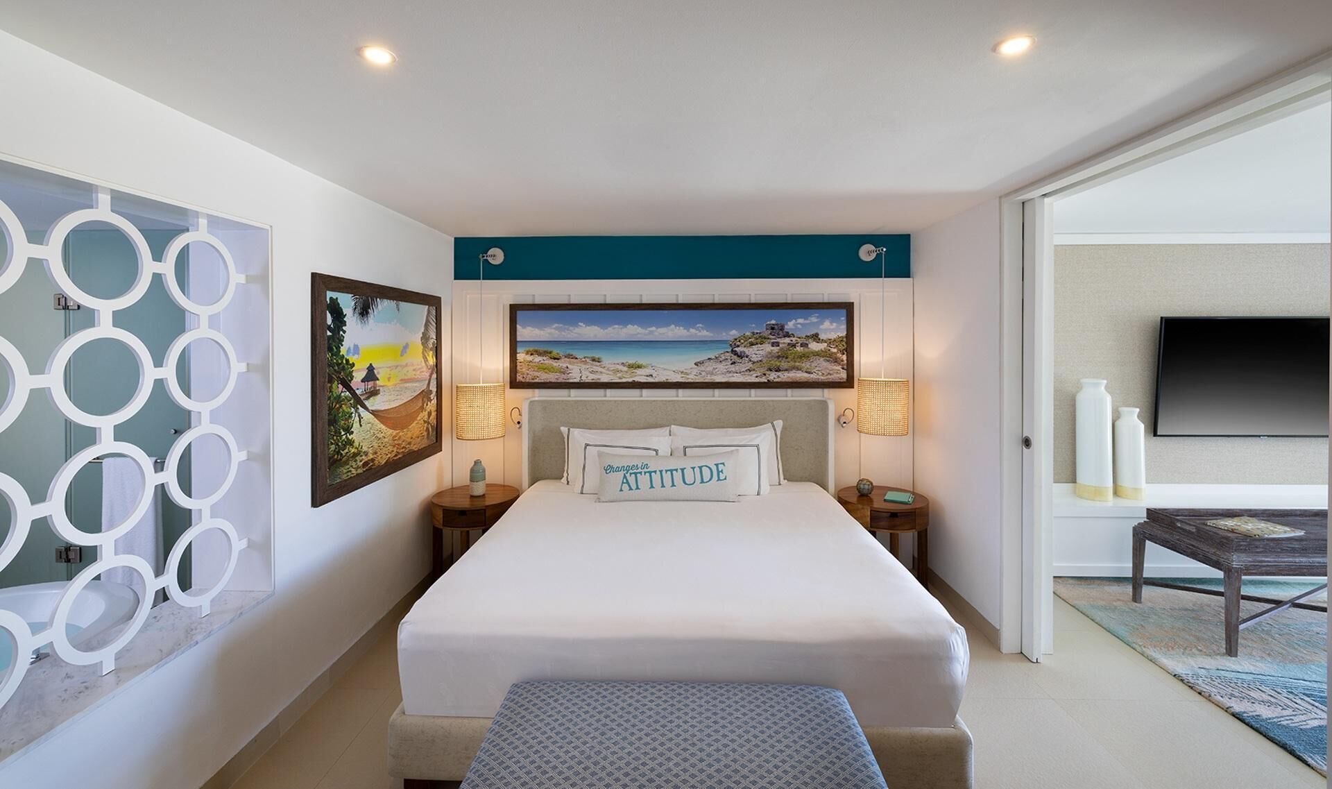 Premium bedding, down duvets, free minibar, in-room safe