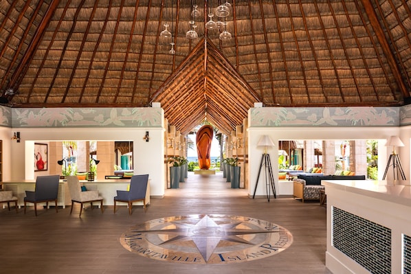 6 bar/lounge, 3 bar tepi kolam renang, bar kolam renang, dan bar pantai