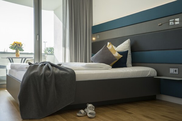 Comfort dubbelrum | Värdeförvaringsskåp på rummet, individuell inredning och unika möbler