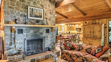 TV, fireplace