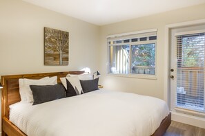 2 chambres, fer et planche à repasser, lit de bébé portatif, Wi-Fi