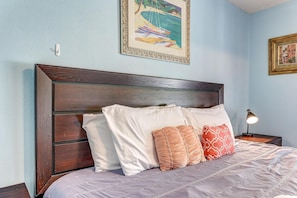 3 bedrooms, iron/ironing board, travel crib, free WiFi