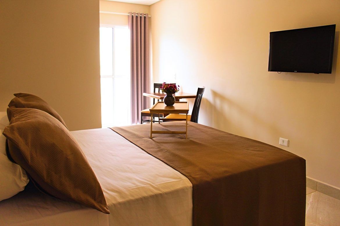 Minibar, blackout drapes, free WiFi, bed sheets