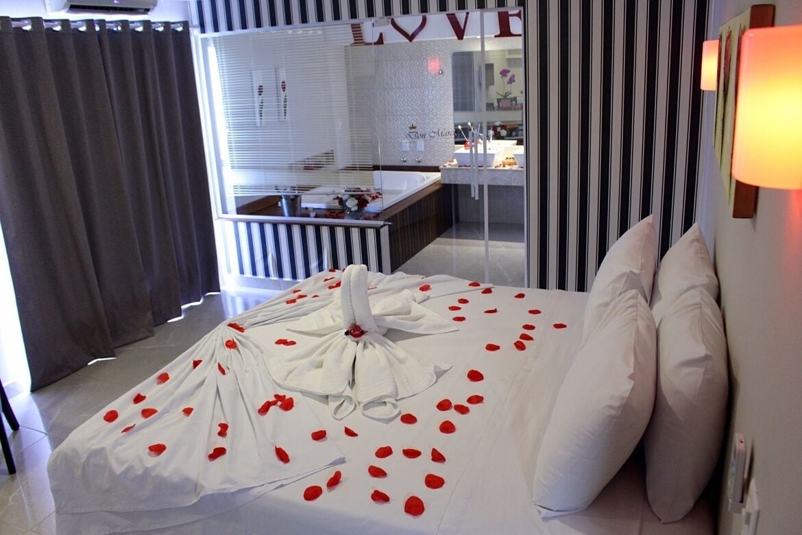 deluxe room | minibar, blackout curtains, free wifi, bed sheets