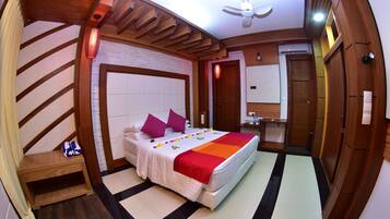 Superior tweepersoonskamer | Lakens van Egyptisch katoen, luxe beddengoed, donzen dekbedden