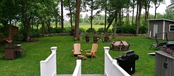 Beautiful summer camp at Colchester Point