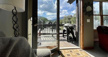 Oh Be Joyful!! House - One block from Camp4 Coffee