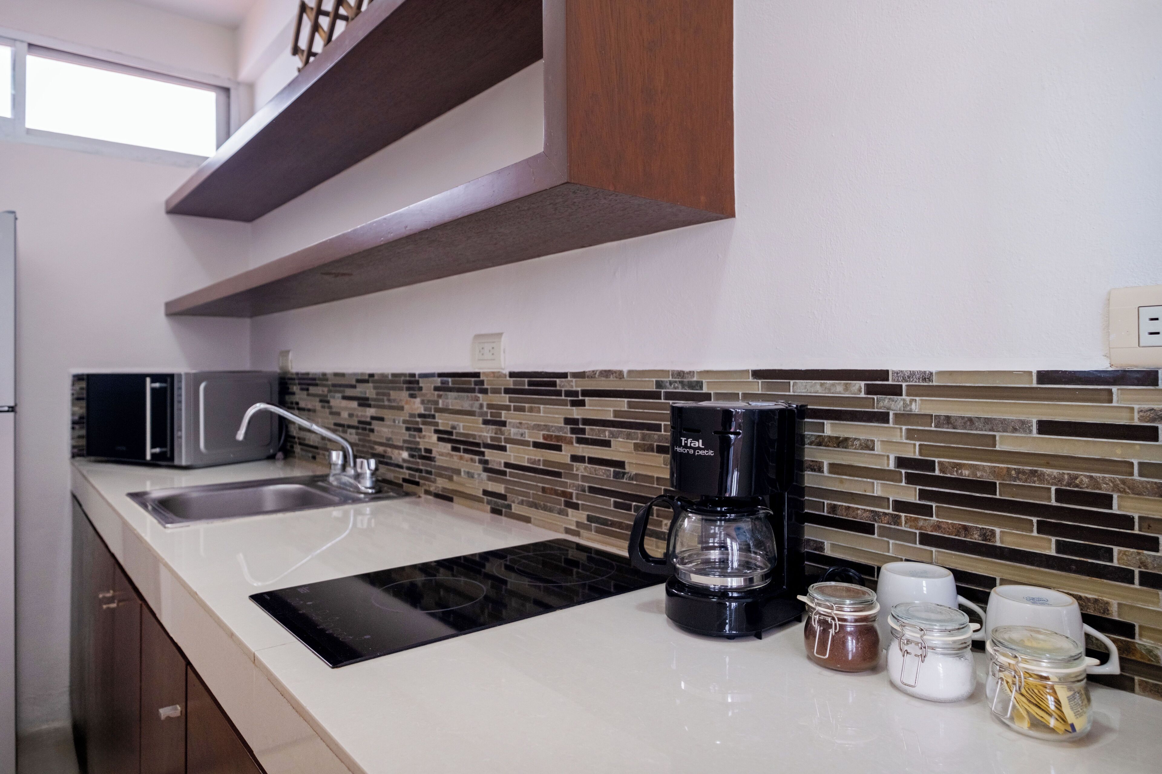 superior suite, 1 bedroom | private kitchen | paper towels