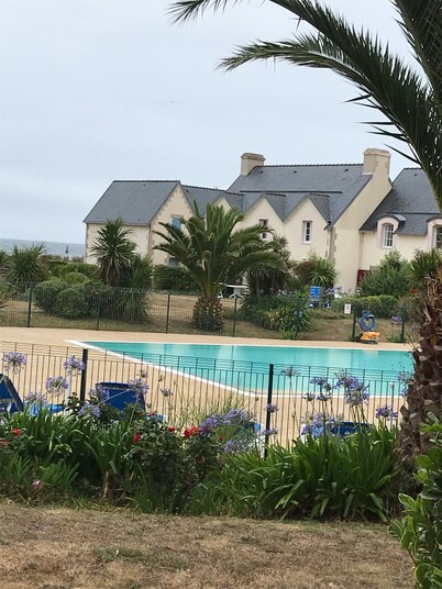 Apartment facing the sea 500m from the port and the city center.