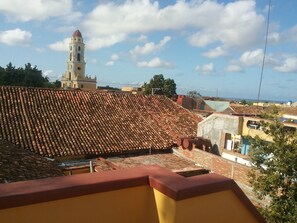 Vue sur la ville depuis l’hébergement