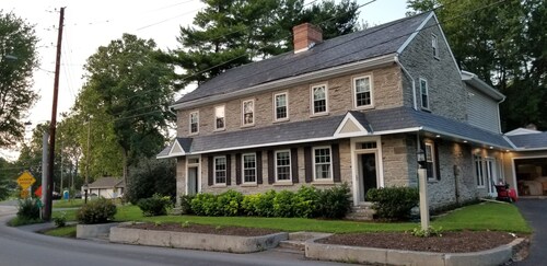 Historic Hideout - Unique Getaway in Amish Country with HOT TUB
