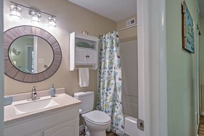 Free toiletries, towels - Amelia Island Condo w/ Pool & Beach Access! (Fernandina Beach)