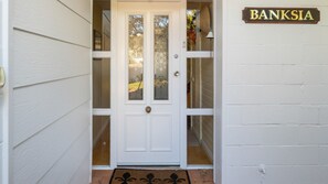 تفاصيل الفندق من الخارج