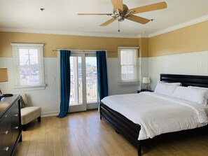 Deluxe Room, 1 King Bed | In-room safe, soundproofing, iron/ironing board, free cribs/infant beds - Ballard's (Block Island)