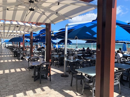 Outdoor dining. Ballard's