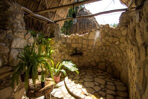 Dormitorio | Bathroom shower - Alice Guesthouse - Hostel (Flores)