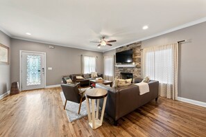 Smart TV, tavolo da calcetto