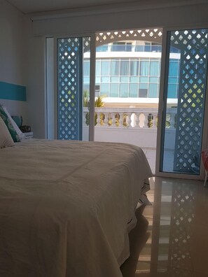 House, 4 Bedrooms | Blackout curtains, free WiFi, bed sheets - Hermosa Casa Playera (Cartagena)