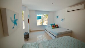 House, 4 Bedrooms
