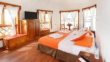 In-room safe, iron/ironing board, free WiFi, bed sheets