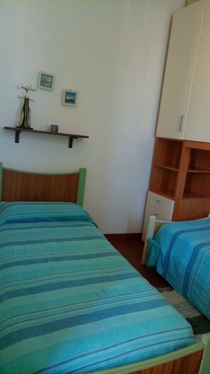 1 sovrum, strykjärn/strykbräda, wi-fi och sängkläder