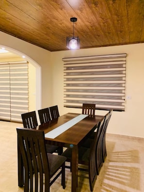 Apartment, 3 Bedrooms | In-room dining - Bhamdoun Residence (Bhamdoun)